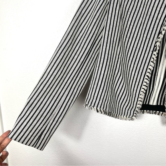 HUGO BOSS Black & White Striped KOMINA Fringe Trim Collarless Jacket size 8 - Picture 3 of 10